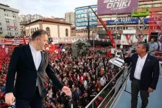 “ÖZEL’DEN DOĞRU BEKLEMEK ABESTİR”