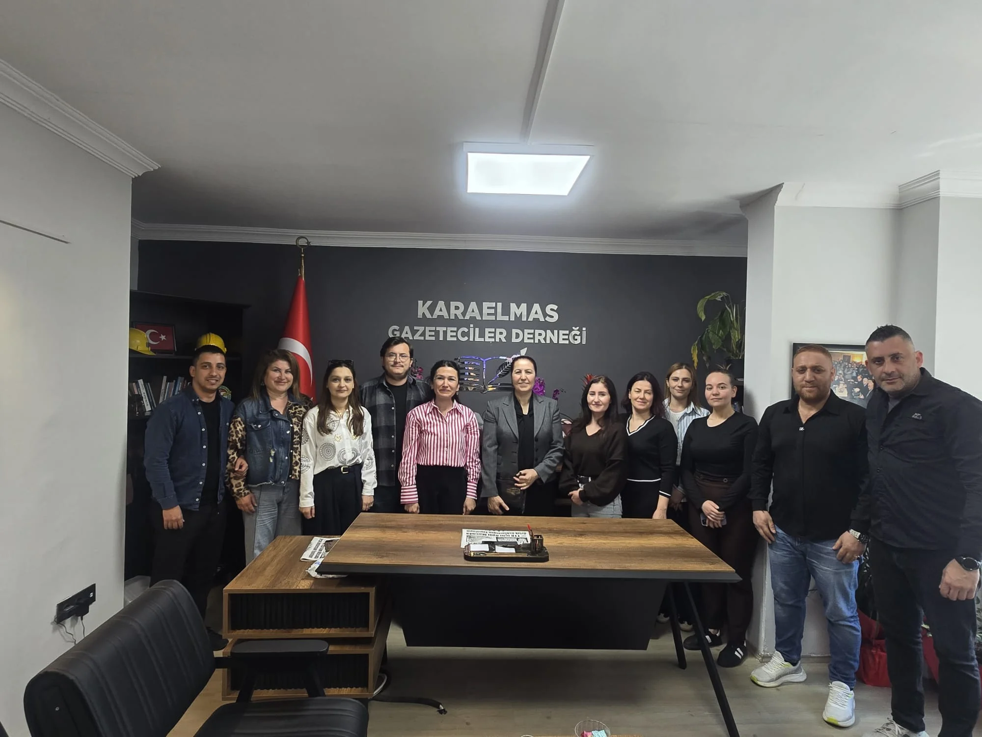 GÜNEY HACIBEKTAŞOĞLU’NDAN KGD’YE ZİYARET